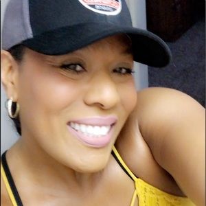 Meet your Posher, Katina